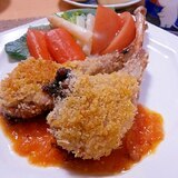 ラムチョップのチーズパン粉焼き♪トマトソース添え。